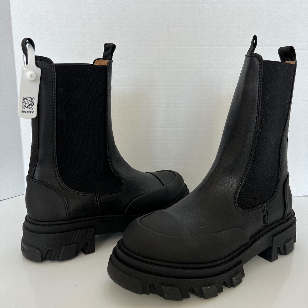 Ganni Cleated Mid Chelsea Boots EU 40